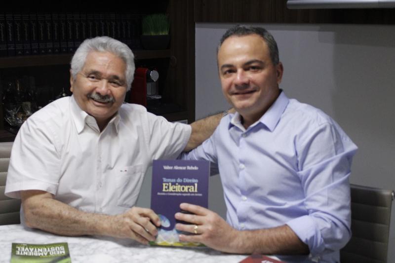 Valter Alencar se reúne com Elmano Férrer e avança no diálogo para composição de chapa 