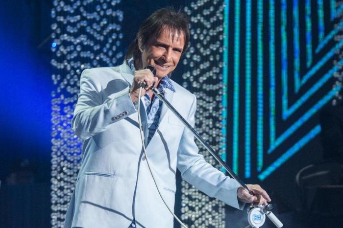 Roberto Carlos comemora aniversário com Live neste domingo