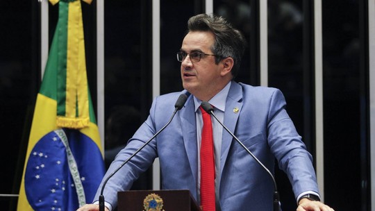 PF apreende R$ 200 mil na casa do senador Ciro Nogueira