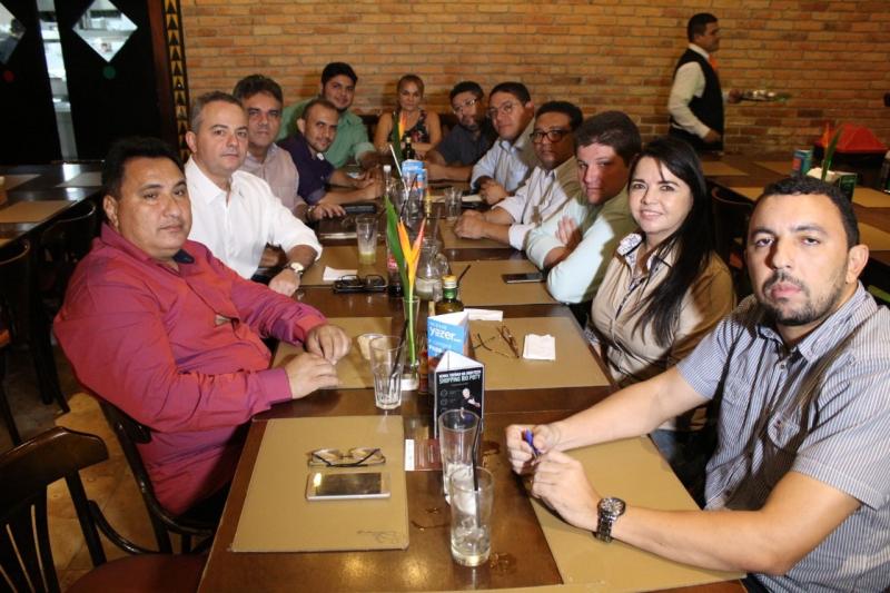 Valter Alencar discute com 10 partidos a formação de chapa proporcional