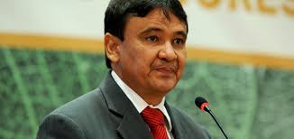 Deputado cobra do Governo do Piauí informações sobre o atraso no pagamento de serviços do Estado 