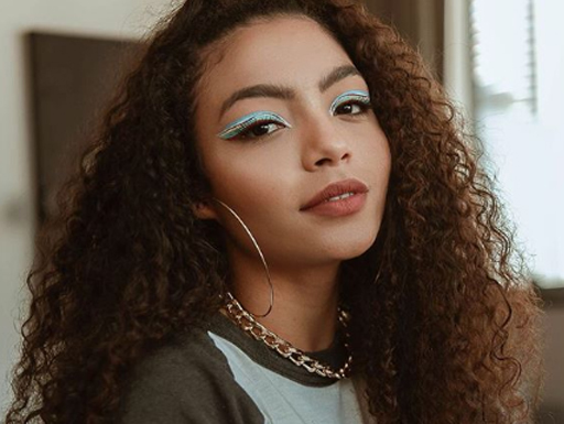 Cantora brasileira ganha processo contra o Twitter e deve receber R$70mil 