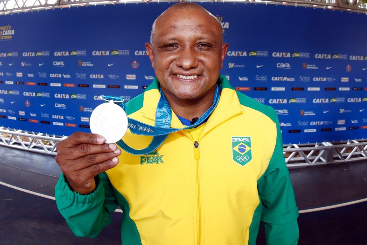 Atleta piauiense recebe medalha olímpica após 20 anos