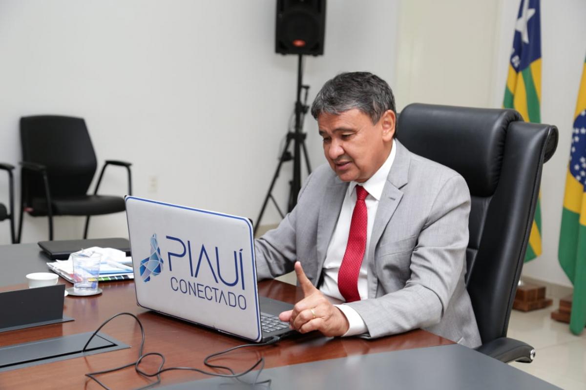 Governador discute parcerias público-privadas na área da saúde